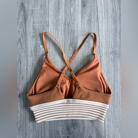 OFFLINE SPORTS BRA - Picture 2 of 3